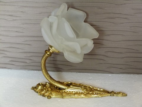 Applique ancienne bronze et tulipe forme de rose french touch