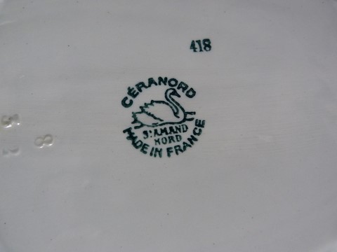 Ancien plat ovale Ceranord St Amand N°418 long 32 cm