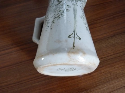 Pot à lait ancien Creil Montereau Labrador Art nouveau XIXème